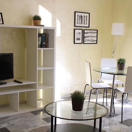 Appartamento Re Di Roma/Cozy Flat For Six Persons Екстериор снимка